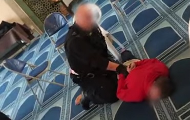 Polisi Tangkap Pria Penikam Muadzin yang Tengah Mengumandakan Adzan Ashar di Masjid London